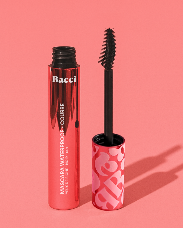 Mascara waterproof courbé