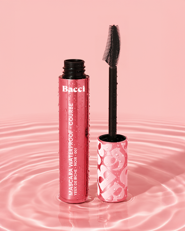 Mascara waterproof courbé